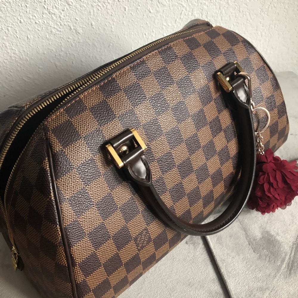 Authentic Louis Vuitton - Picture 3 of 10